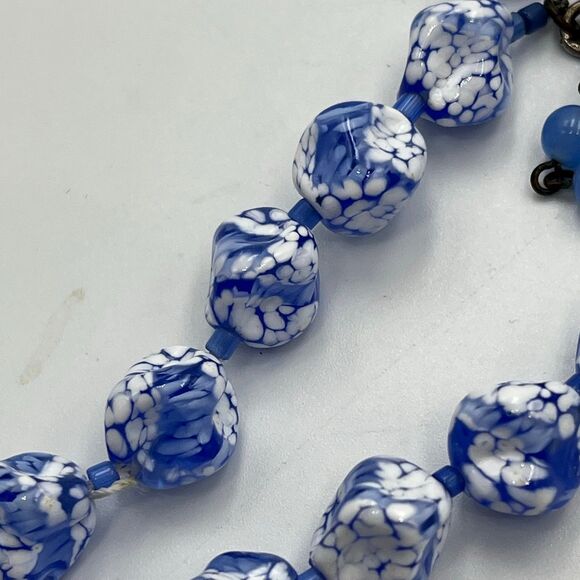 Vintage rare museum, quality, Miriam Haskell, blue and white glassfused Necklace - Picture 9 of 12